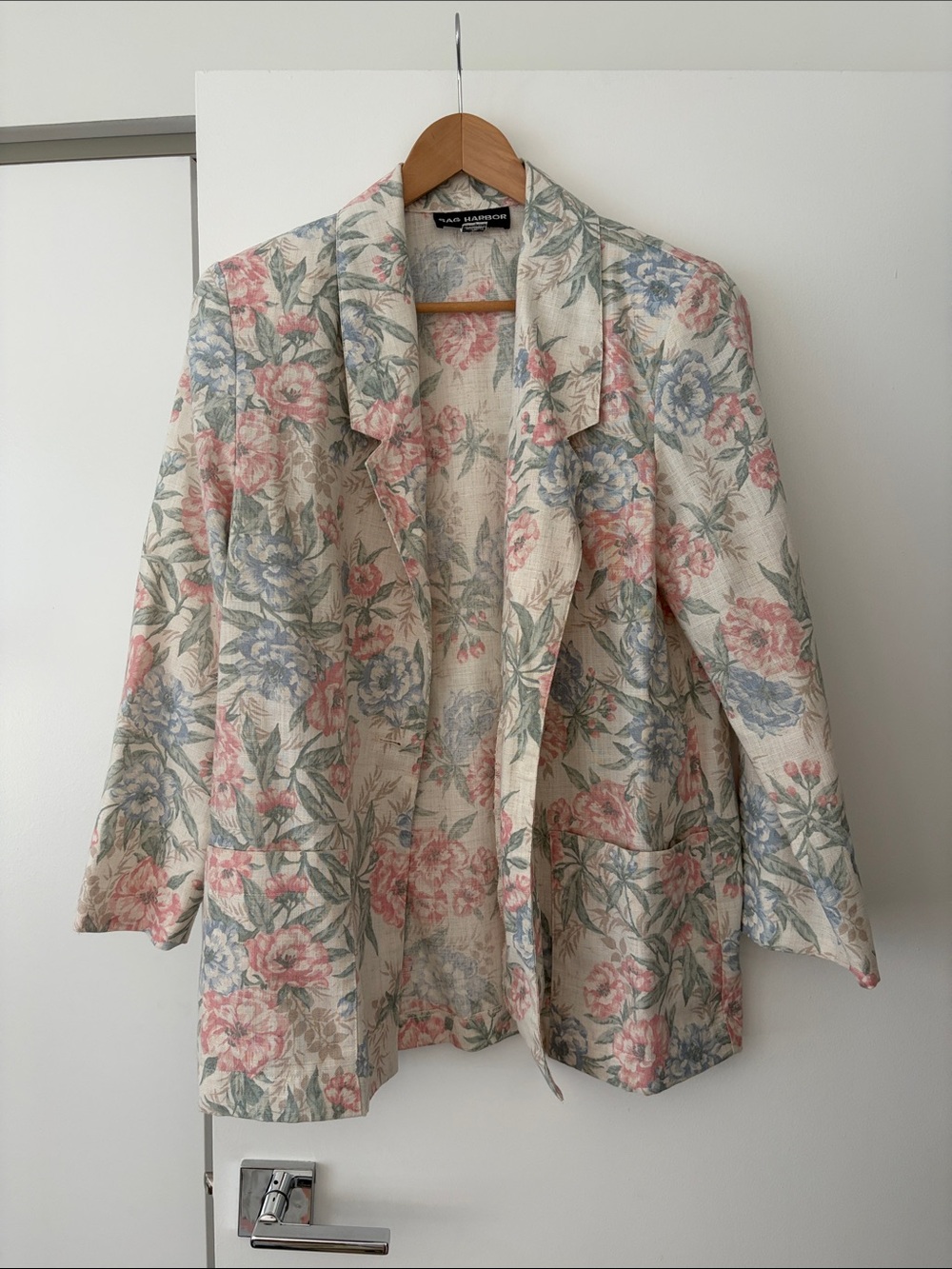Sag Harbor Cream Floral Textured Blazer with Pink and Blue Blooms